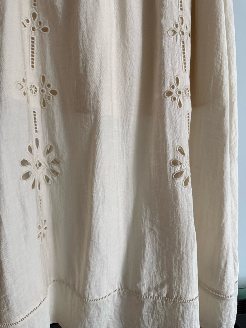 Zara Cream Embroidered Women’s Skirt M - Picture 2 of 6